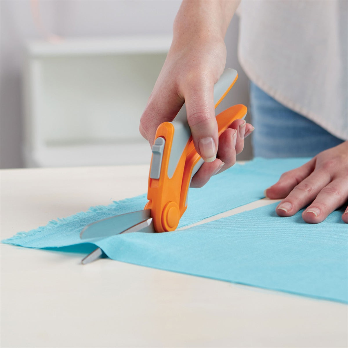 Fiskars RazorEdge Easy Action Fabric Shears for Tabletop Cutting