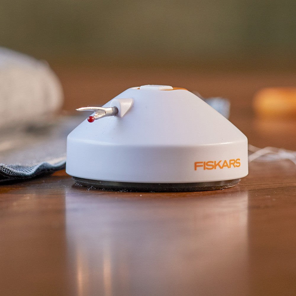 Tabletop Seam Ripper