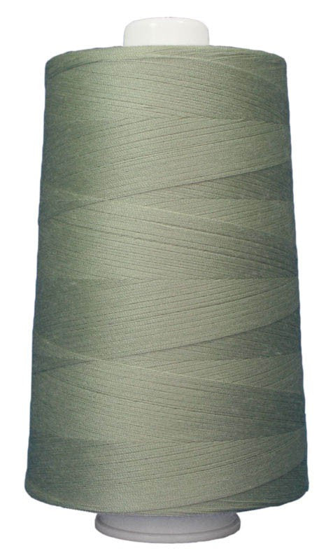 Omni Polyester Thread 40wt 6000yd Whisper Green