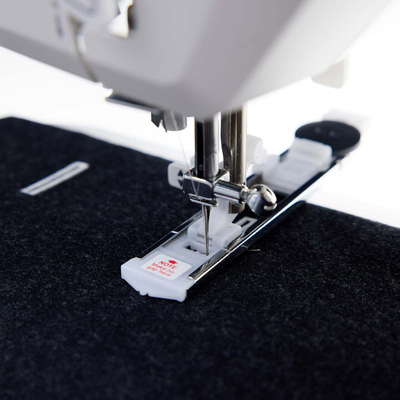 HUSQVARNA® VIKING® ONYX™ 25 Sewing Machine
