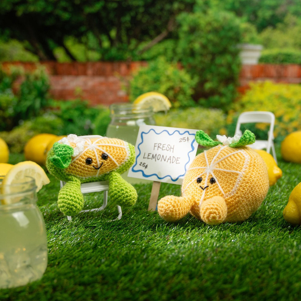 Bucilla Amigurumi Crochet Kit - Zesty Besties Pair