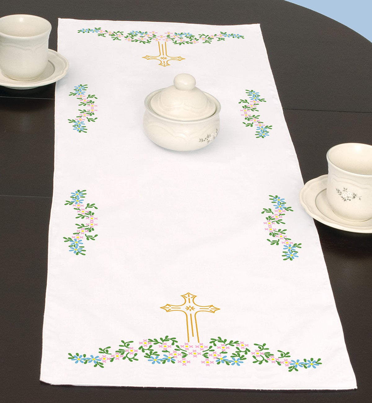 Cross Table Runner