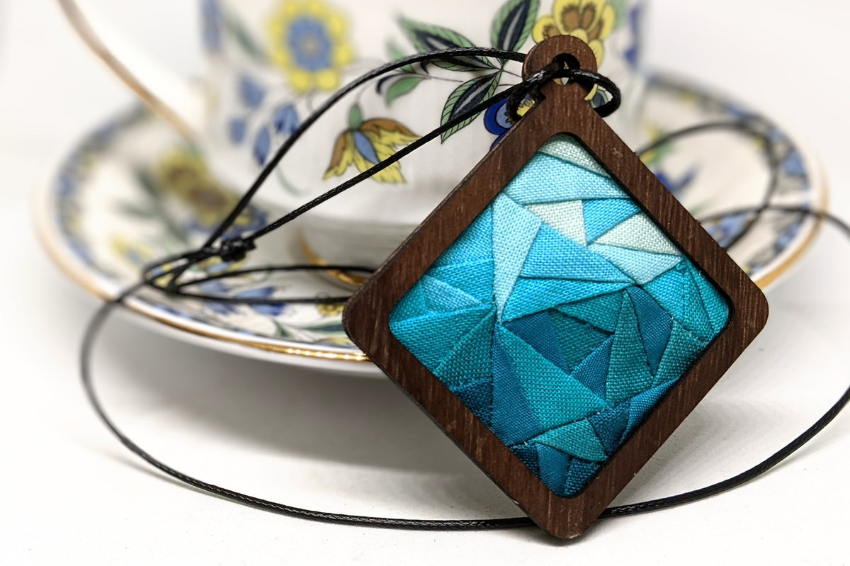 Flux Necklace Kit Walnut