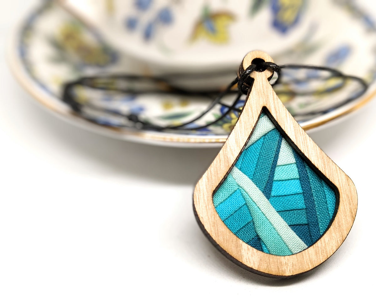 Prismatic Necklace Kit Eucalypt