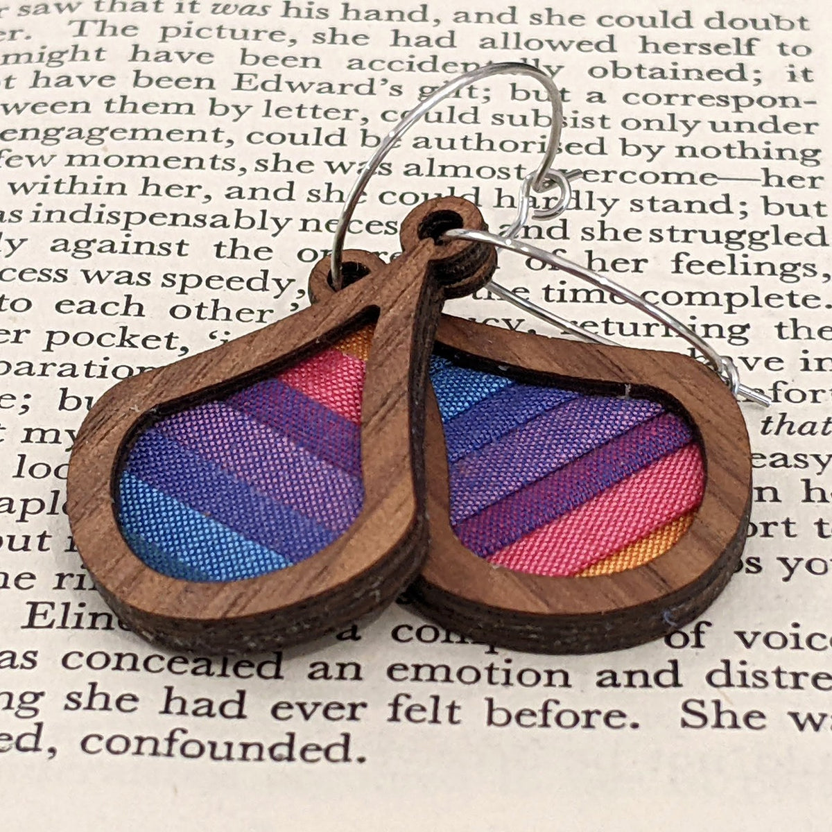 Prismatic Necklace Kit Walnut