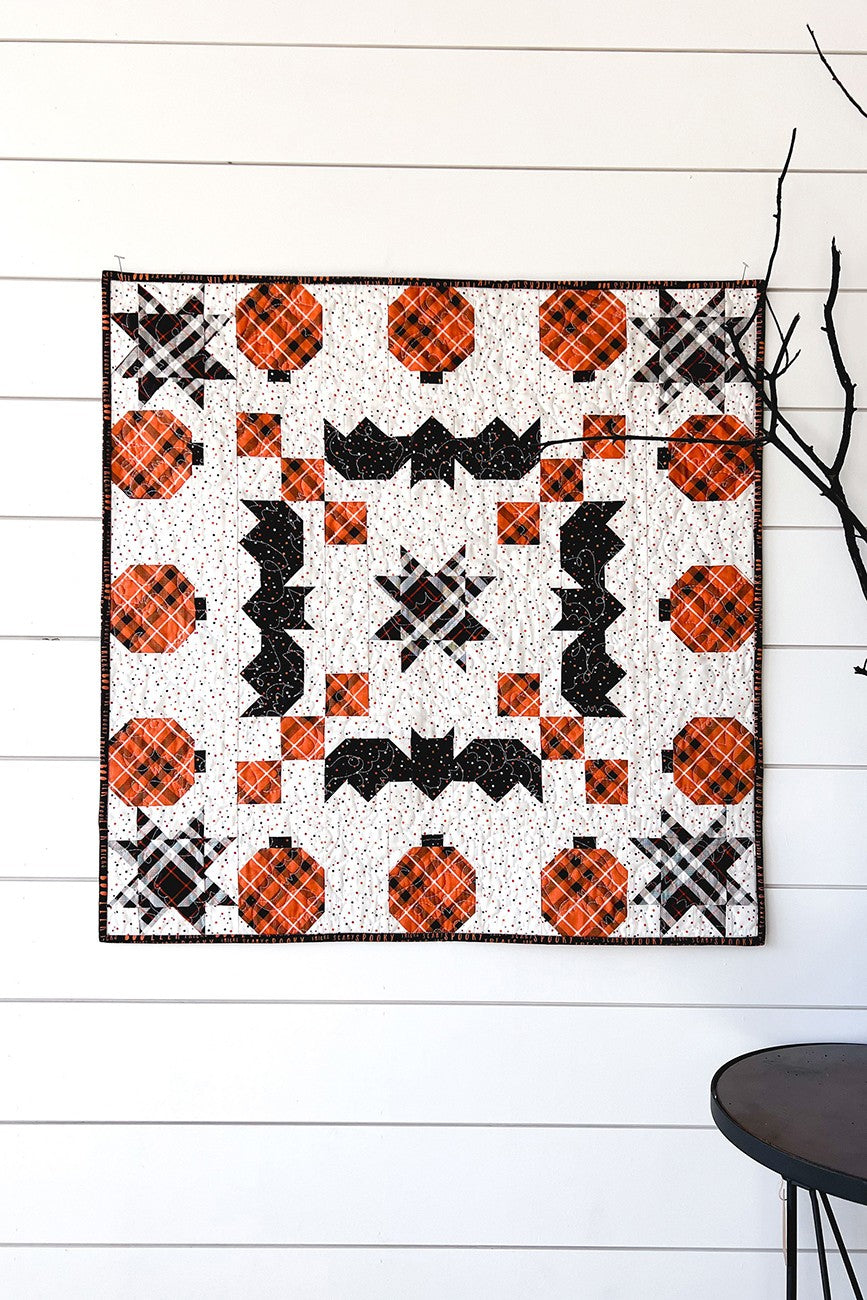 Batty Pumpkins table topper/mini