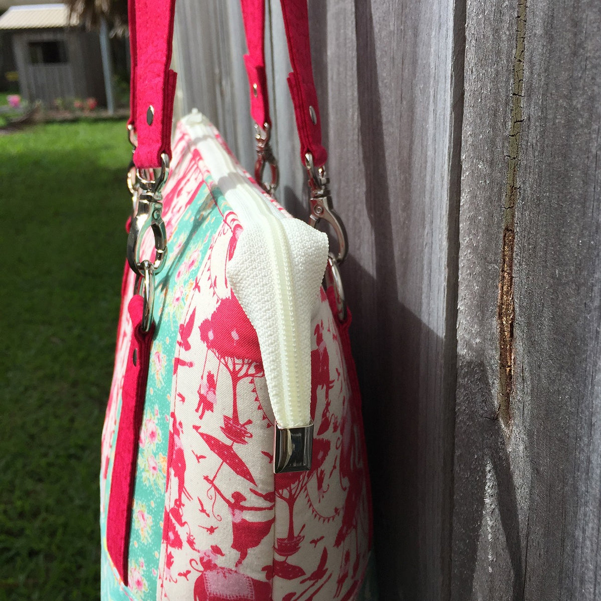 Classic Carry All Handbag And Tote