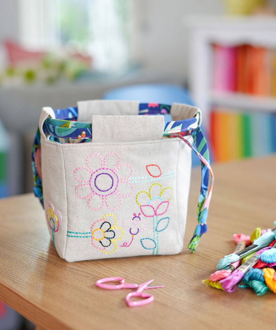 Mini Mayfair Petals Pouch