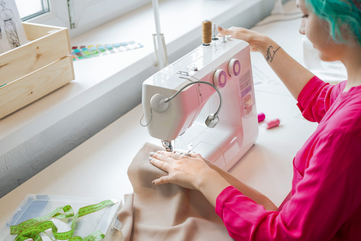 Sewing Machine Lamp