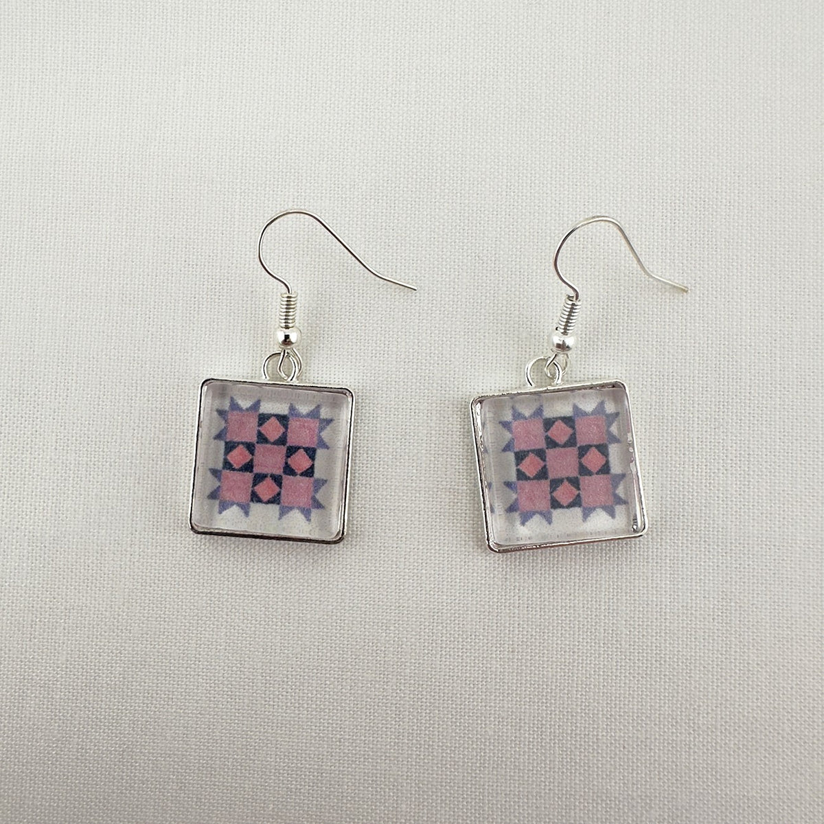 Quilt Earrings Patience Purple Pink