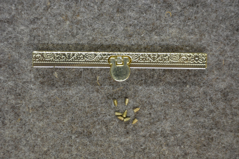 4.5in Embossed Yellow Gold Wallet Clasp