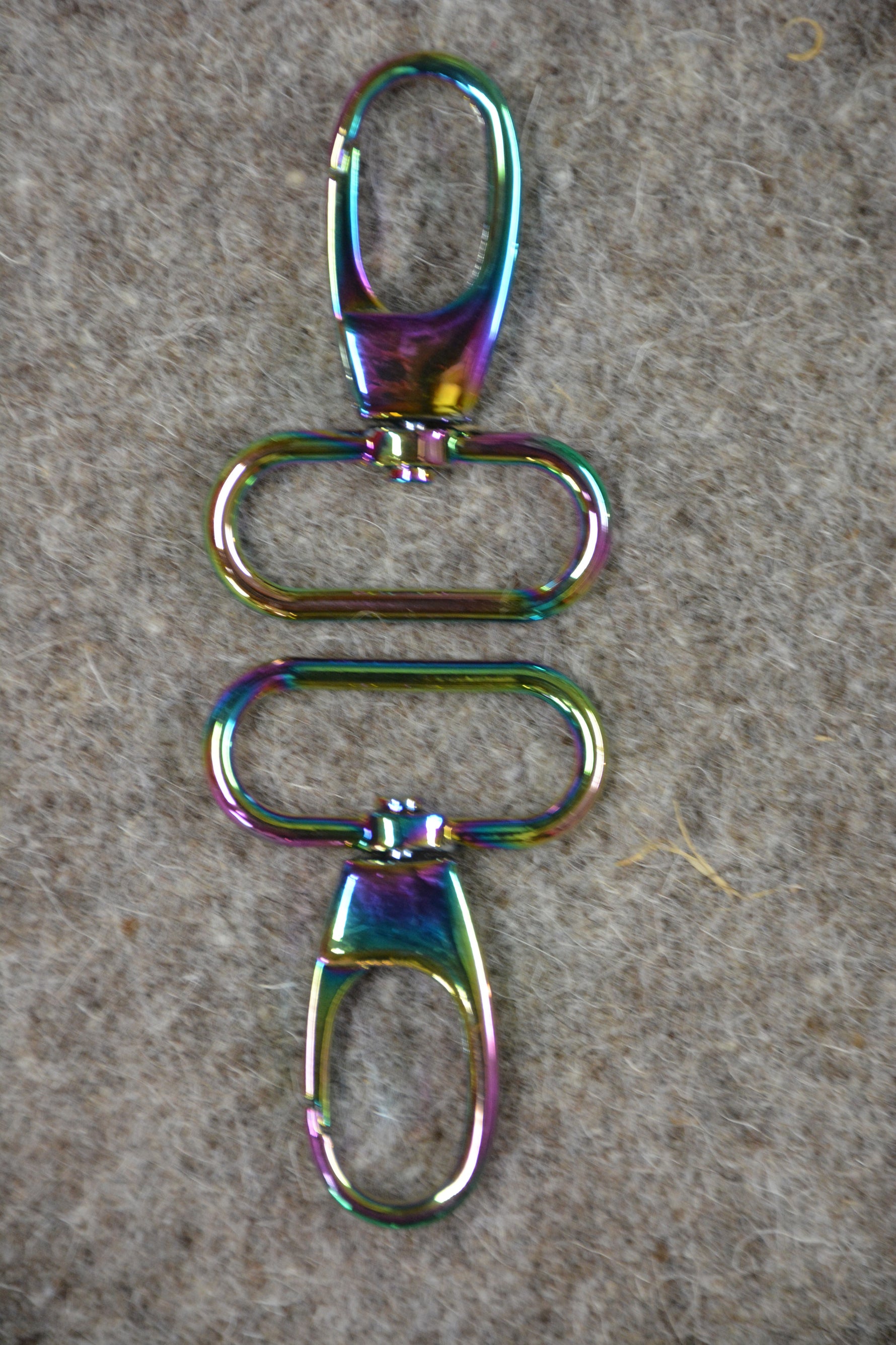 Rainbow Large Swivel Clips 2pc