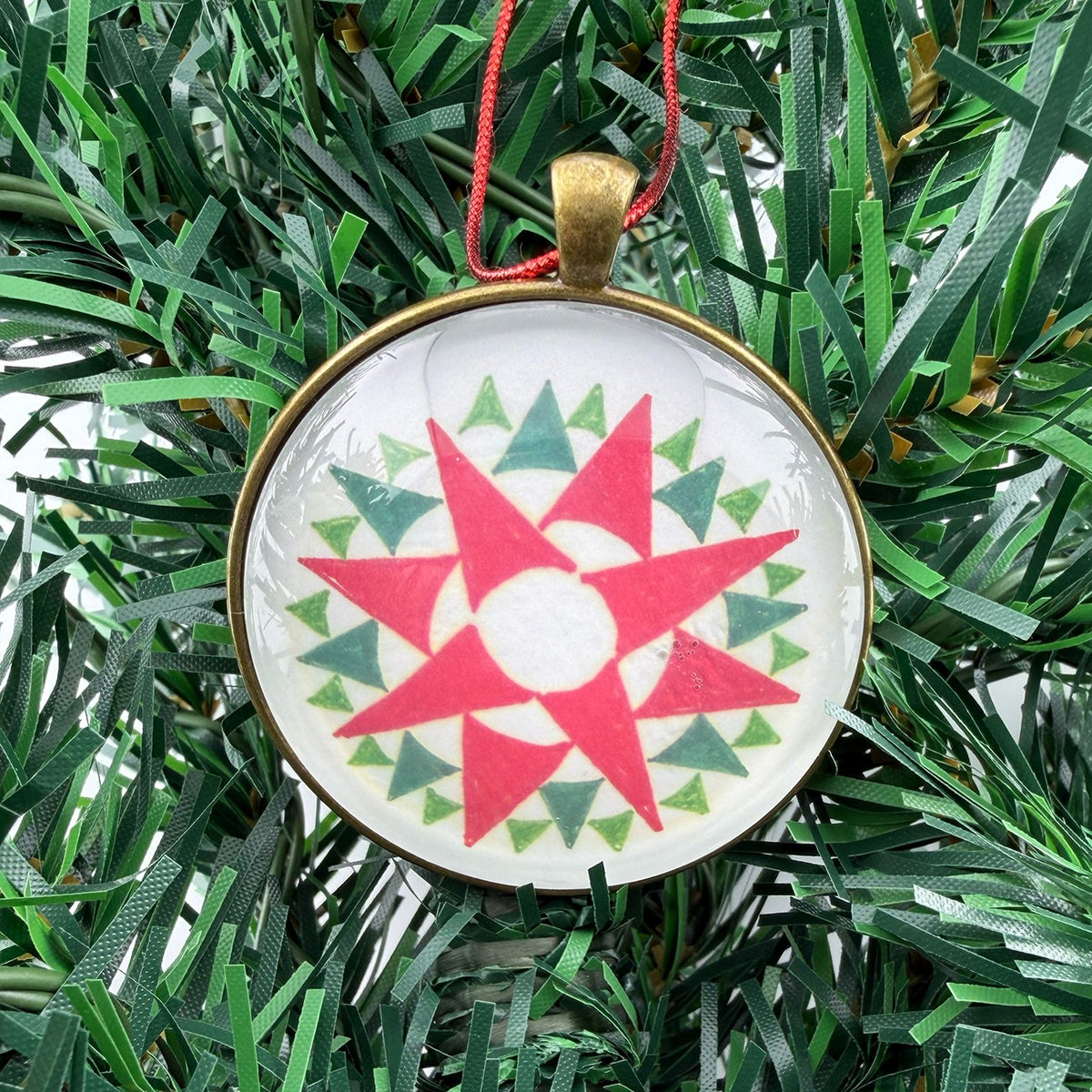 Quilt Christmas Ornament Star Burst Design 1