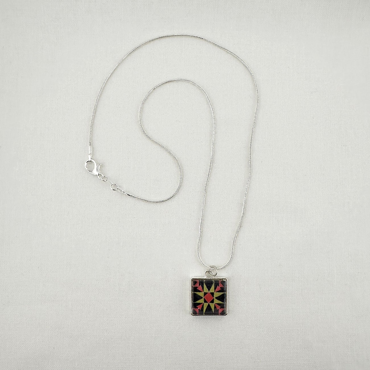 Quilt Pendants Arrow Star