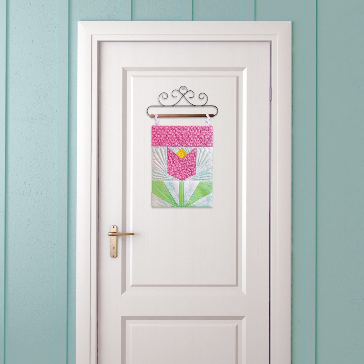 Tulip Mini Quilt Wall Hanging In the Hoop Machine Embroidery Design Set