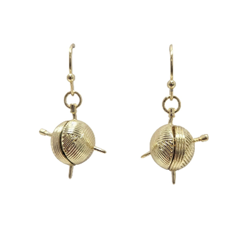 Yarn Drop Earring Gold