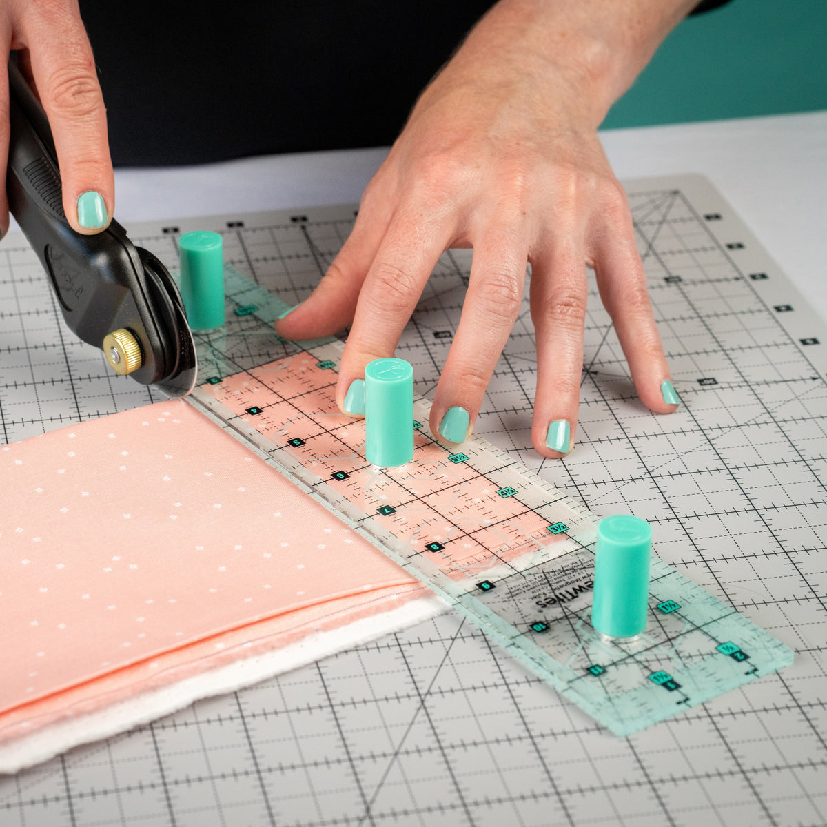 SewTites Sew Magnetic 2-1/2in x 12-1/2in Ruler Right-Handed