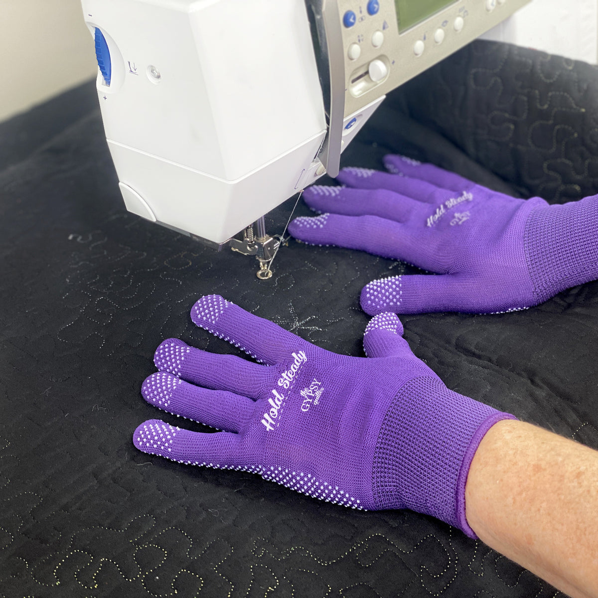 Gypsy Quilter Hold Steady Machine Gloves One Size