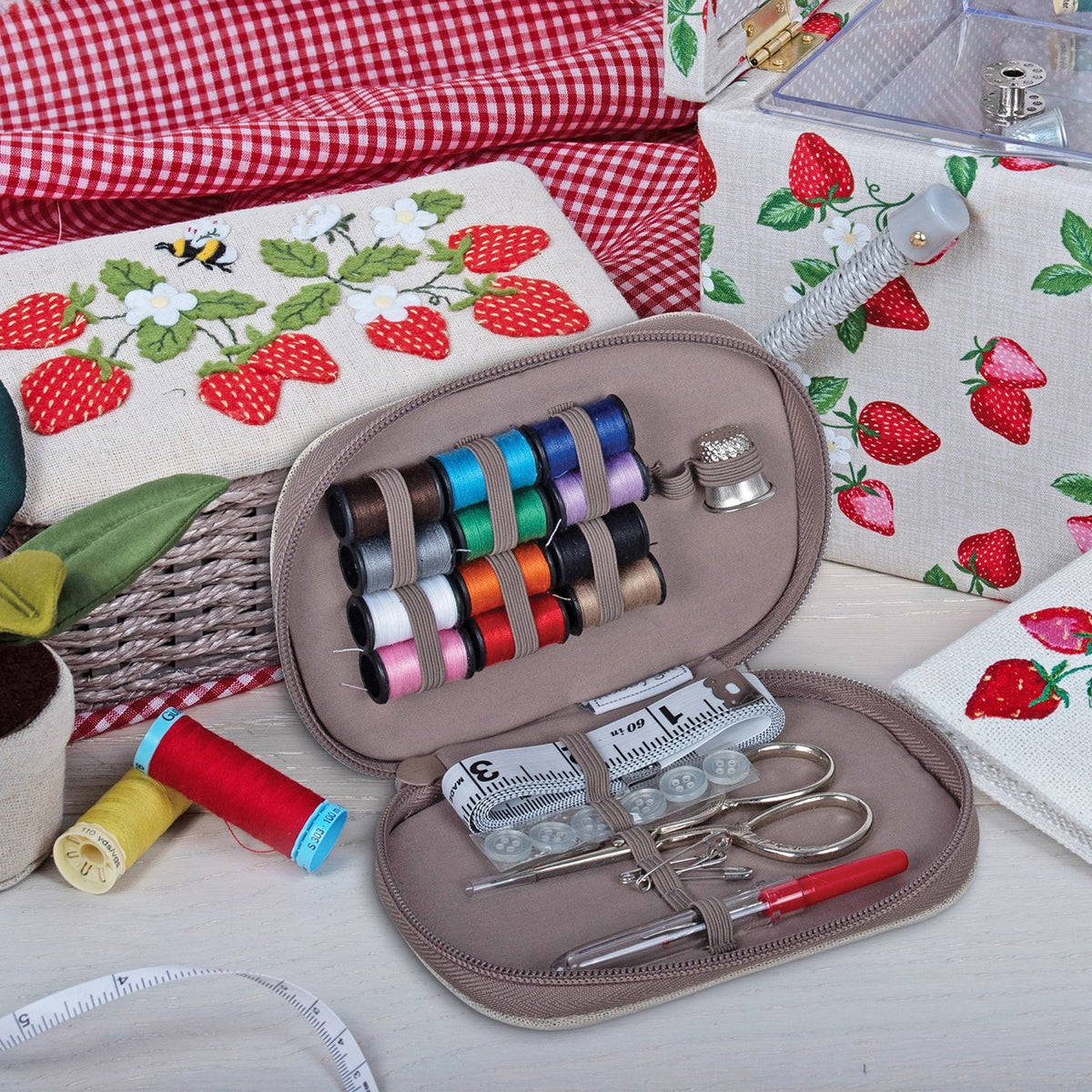 Sewing Kit Strawberry