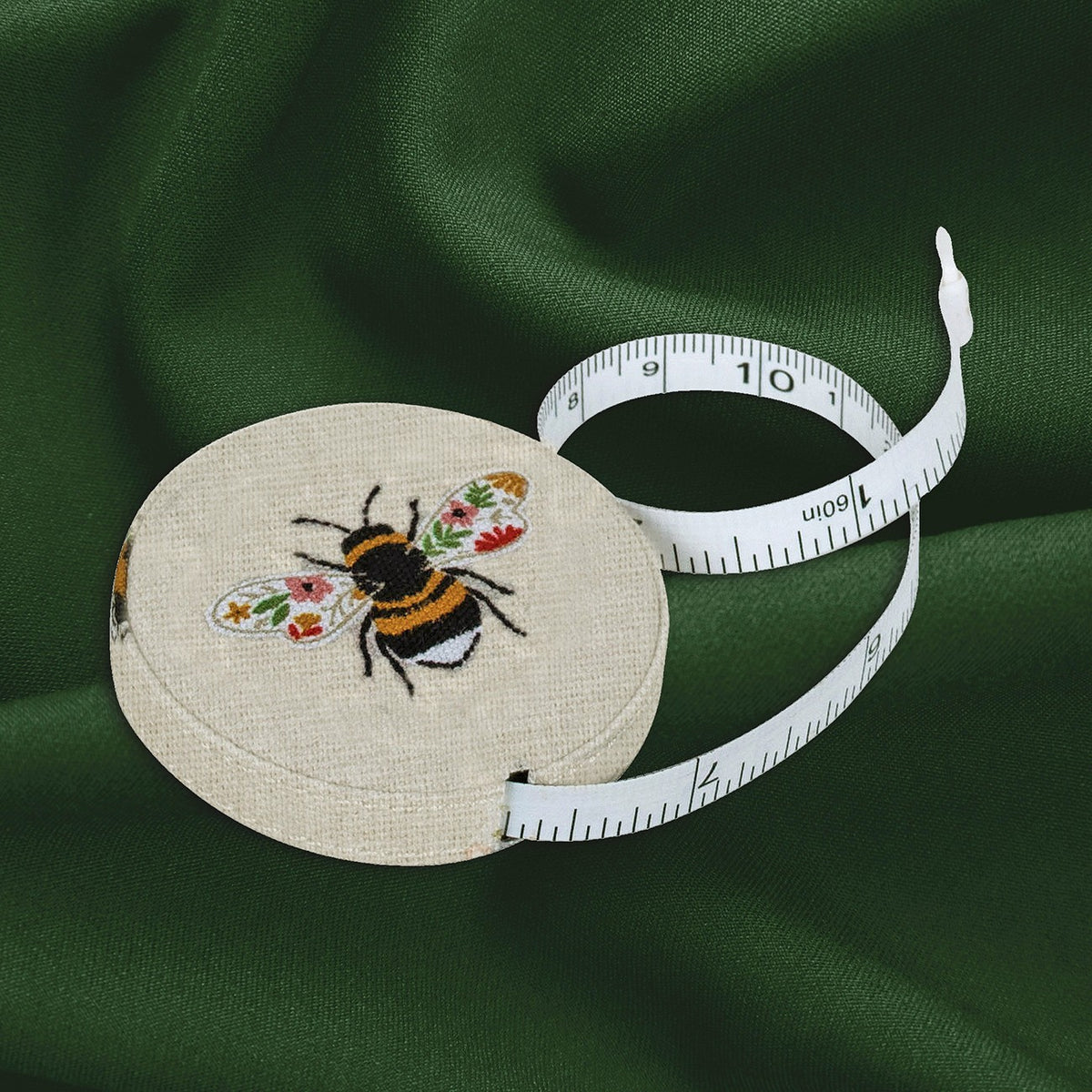Rectractable 60in Tape Measure Bee