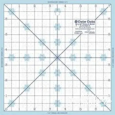 Lori Holt Cute Cuts™ Trim-it™ Ruler 7 1/2’’ x 743365