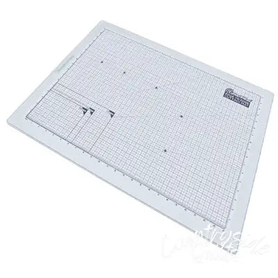 CutterPillar Glow Ultra Replacement Mat