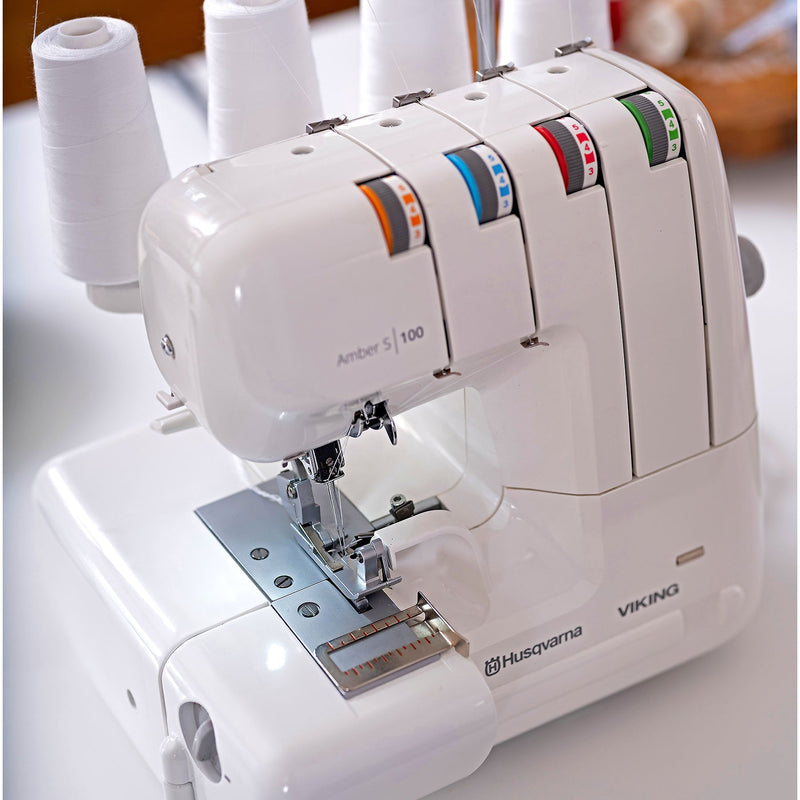 HUSQVARNA® VIKING® AMBER™ S | 100 Overlock Machine