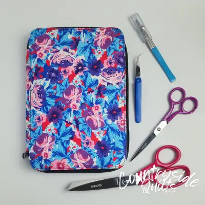 Famore's Floral Pattern Sewing Kit