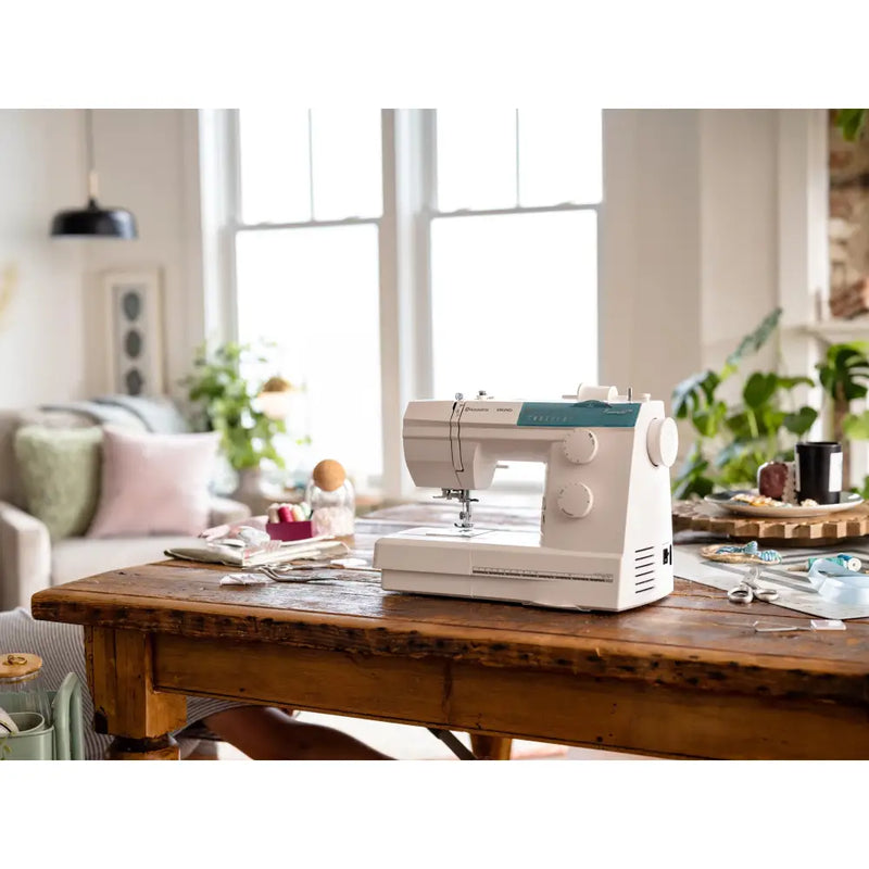 HUSQVARNA® VIKING® EMERALD™ 116 Sewing Machine 957287112