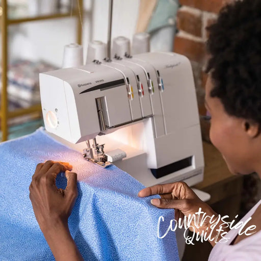 HUSQVARNA® VIKING® HUSKYLOCK™ S21 Overlock Machine