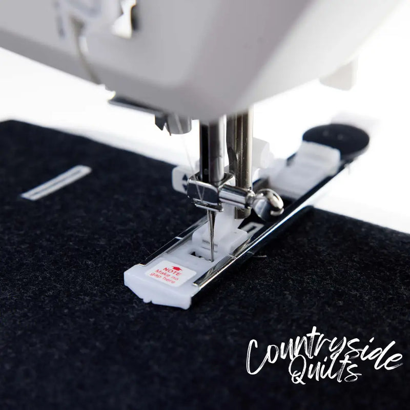 HUSQVARNA® VIKING® ONYX™ 25 Sewing Machine 957412112