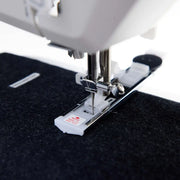 HUSQVARNA® VIKING® ONYX™ 25 Sewing Machine 957412112