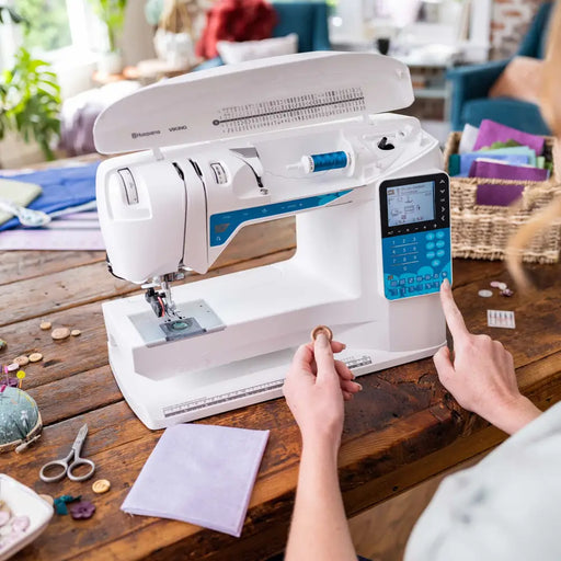 HUSQVARNA® VIKING® OPAL™ 650 Sewing Machine 957418112