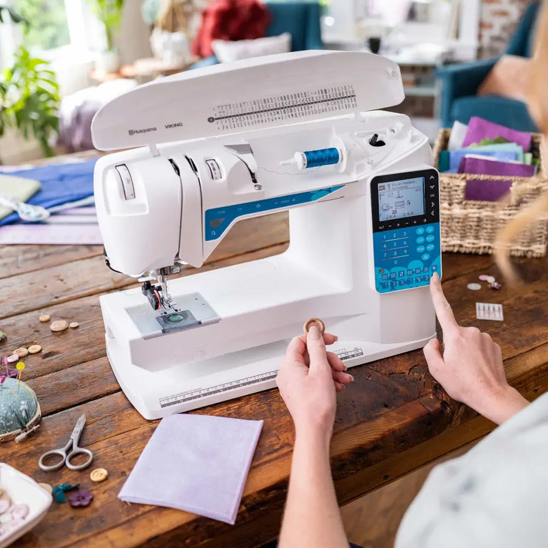 HUSQVARNA® VIKING® OPAL™ 650 Sewing Machine 957418112