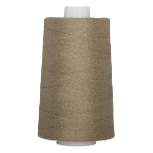 QuiltMaker #821 - Trobear Cone Thread 15-2-821