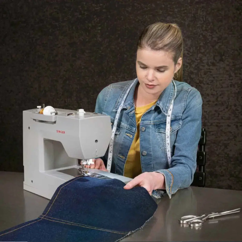 SINGER® Heavy Duty 6700C Sewing Machine 230255112
