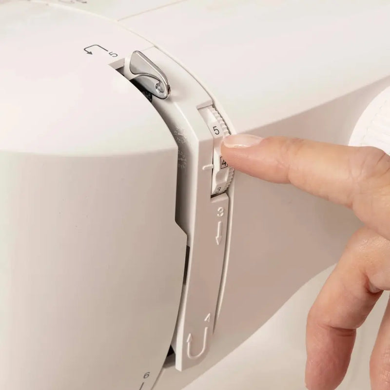 SINGER® M1500 Sewing Machine 230222112