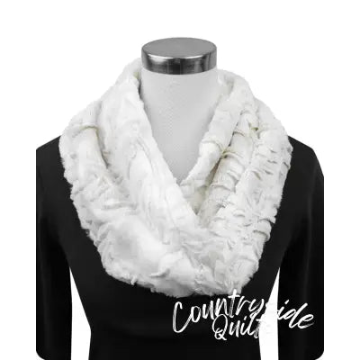 Srb.Poppy/Pearl Infinity Scarf 19inx 36in Kit