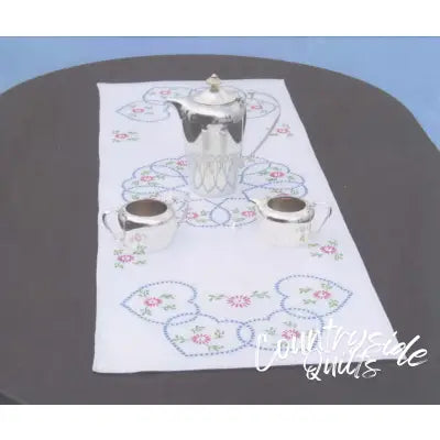 Starburst of Hearts Table Runner / Scarf